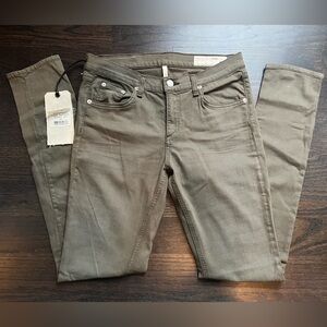 Rag & Bone Women's Skinny Jeans in Dist Fatigue (Olive Green) Sz 29